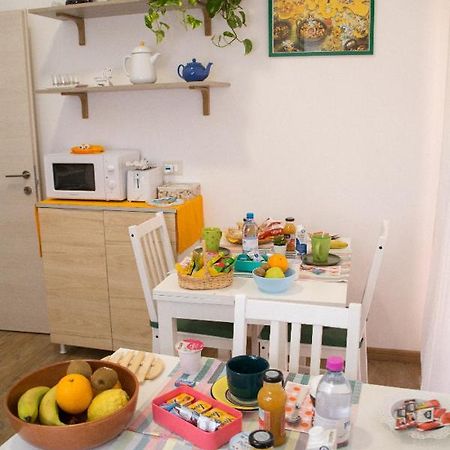 La Casa Dei Nonni Lägenhet Livorno Exteriör bild