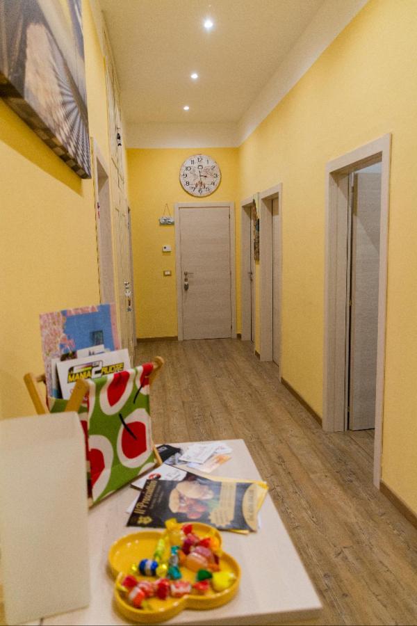 La Casa Dei Nonni Lägenhet Livorno Exteriör bild