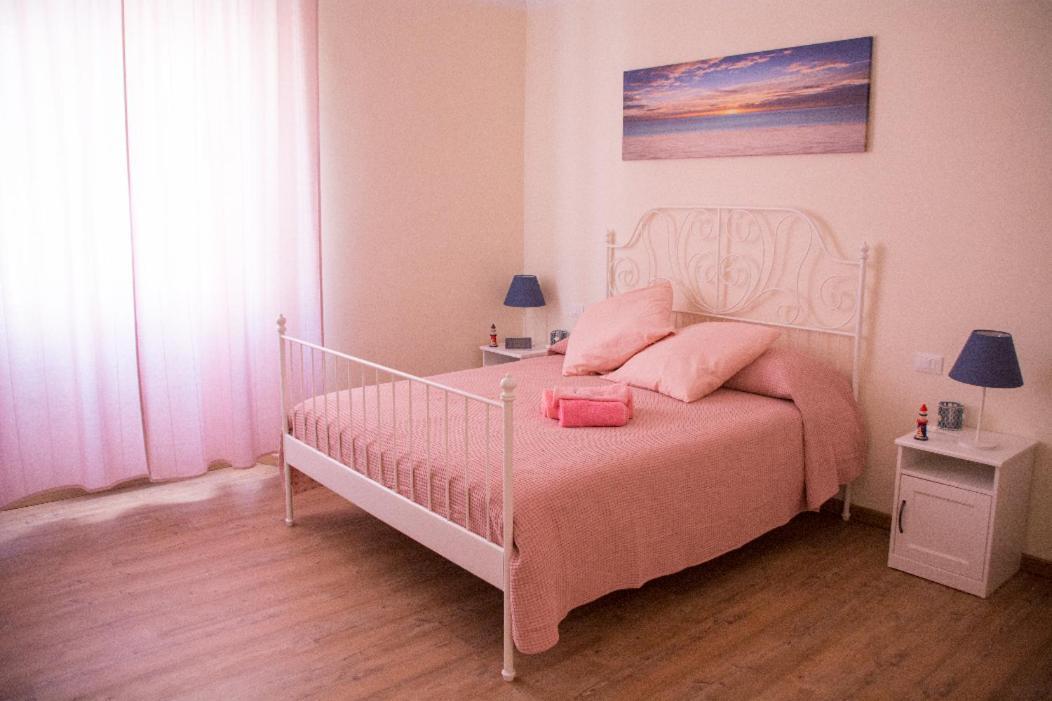 La Casa Dei Nonni Lägenhet Livorno Exteriör bild