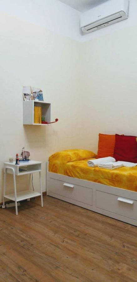 La Casa Dei Nonni Lägenhet Livorno Exteriör bild
