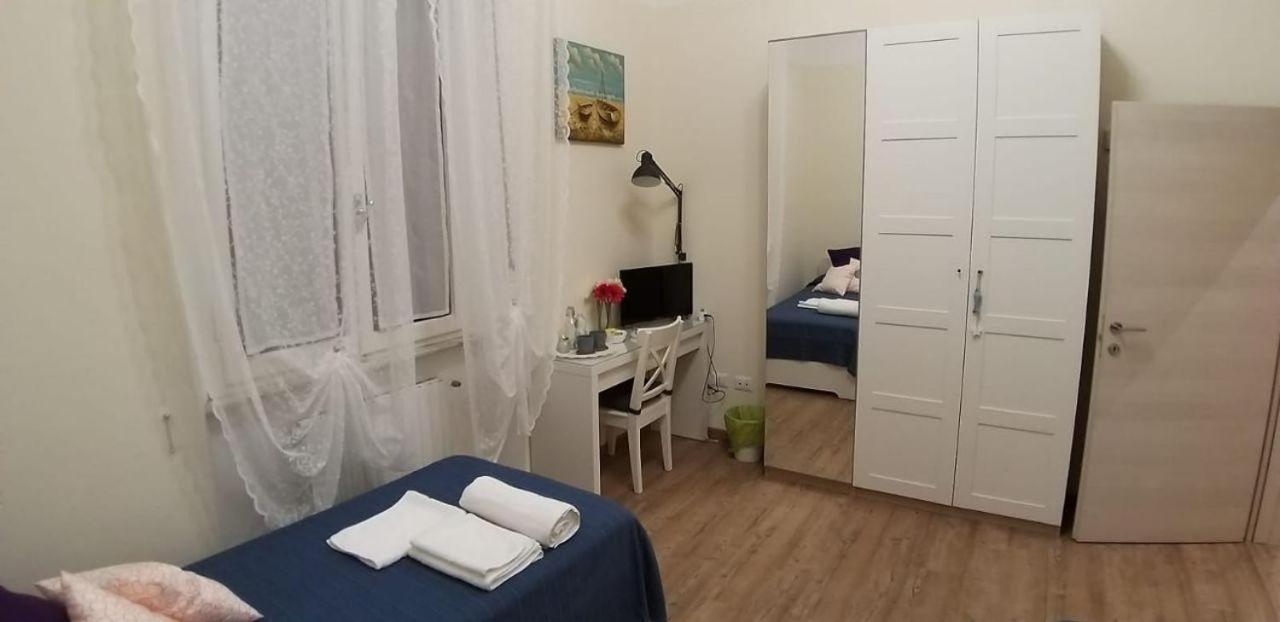 La Casa Dei Nonni Lägenhet Livorno Exteriör bild