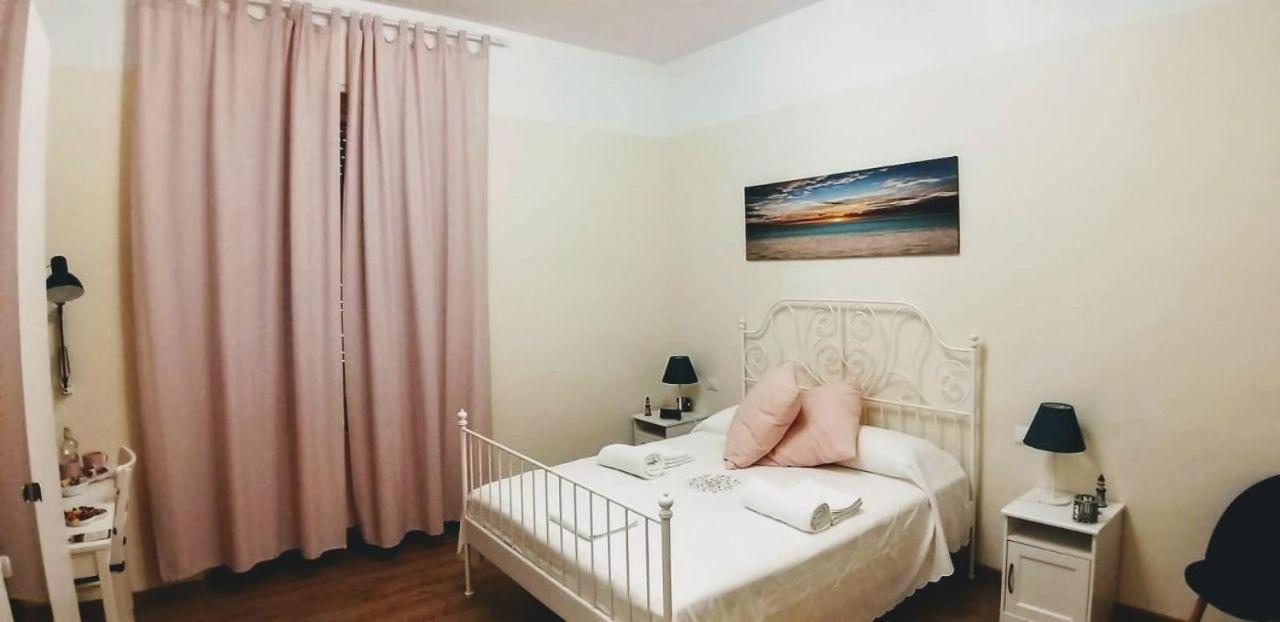 La Casa Dei Nonni Lägenhet Livorno Exteriör bild