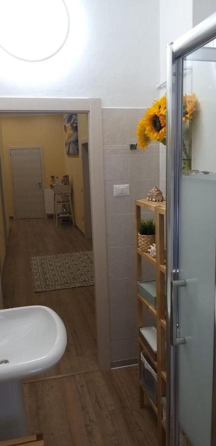 La Casa Dei Nonni Lägenhet Livorno Exteriör bild